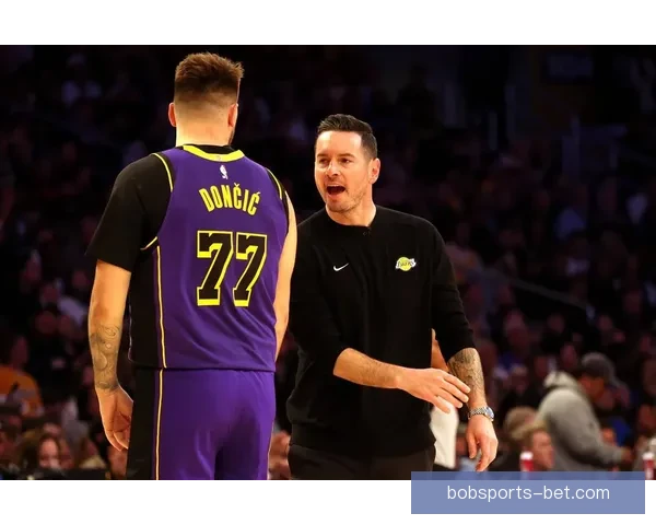 雷迪克称东契奇展现超级英雄表现不受外界争冠预测影响